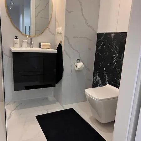 63m² Centre, *